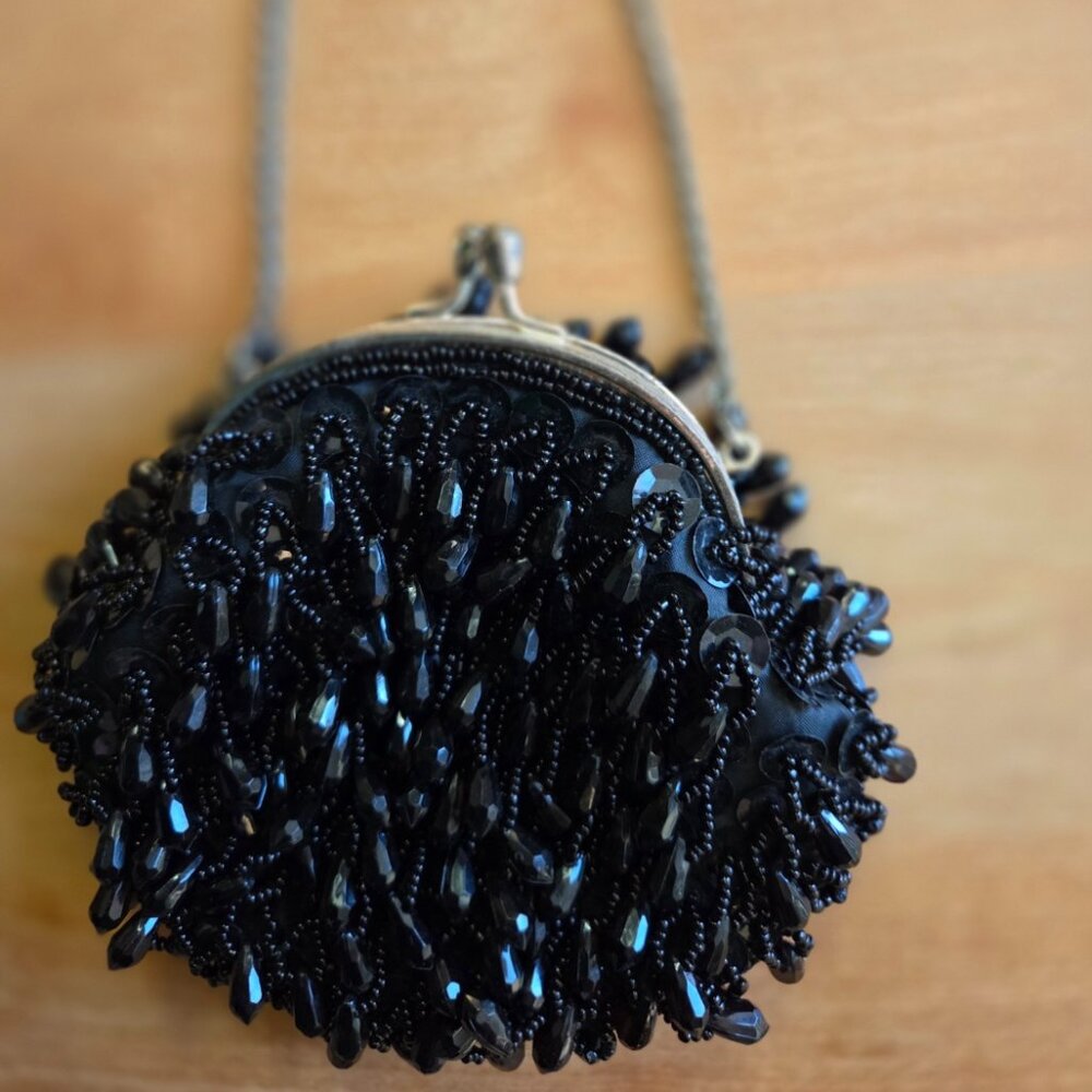 intage Black Beaded Evening Clutch Bag / Wristlet Purse with metal Frame